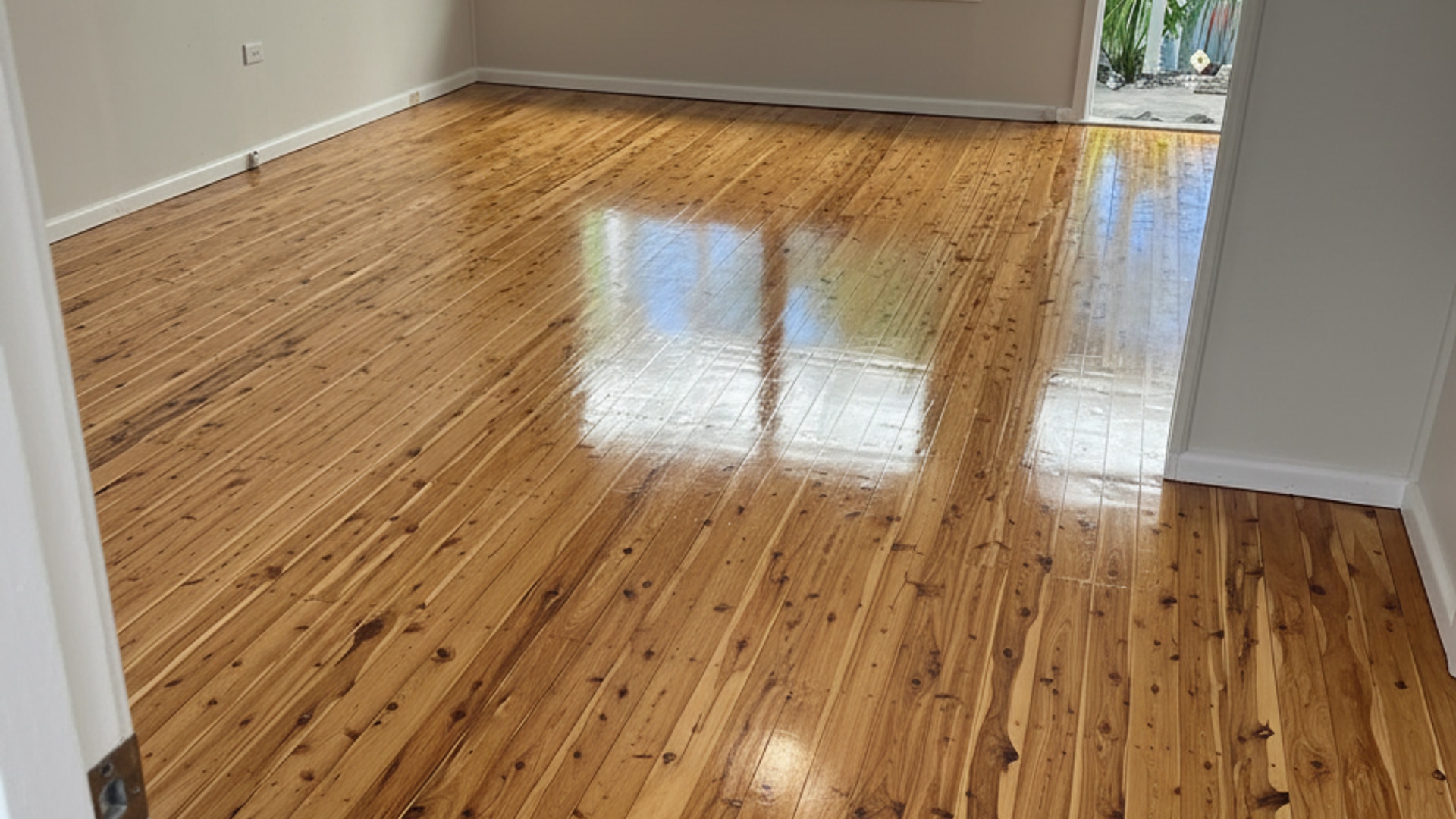 Bay's Floor Sanding & Polishing — floor sanding photo 3